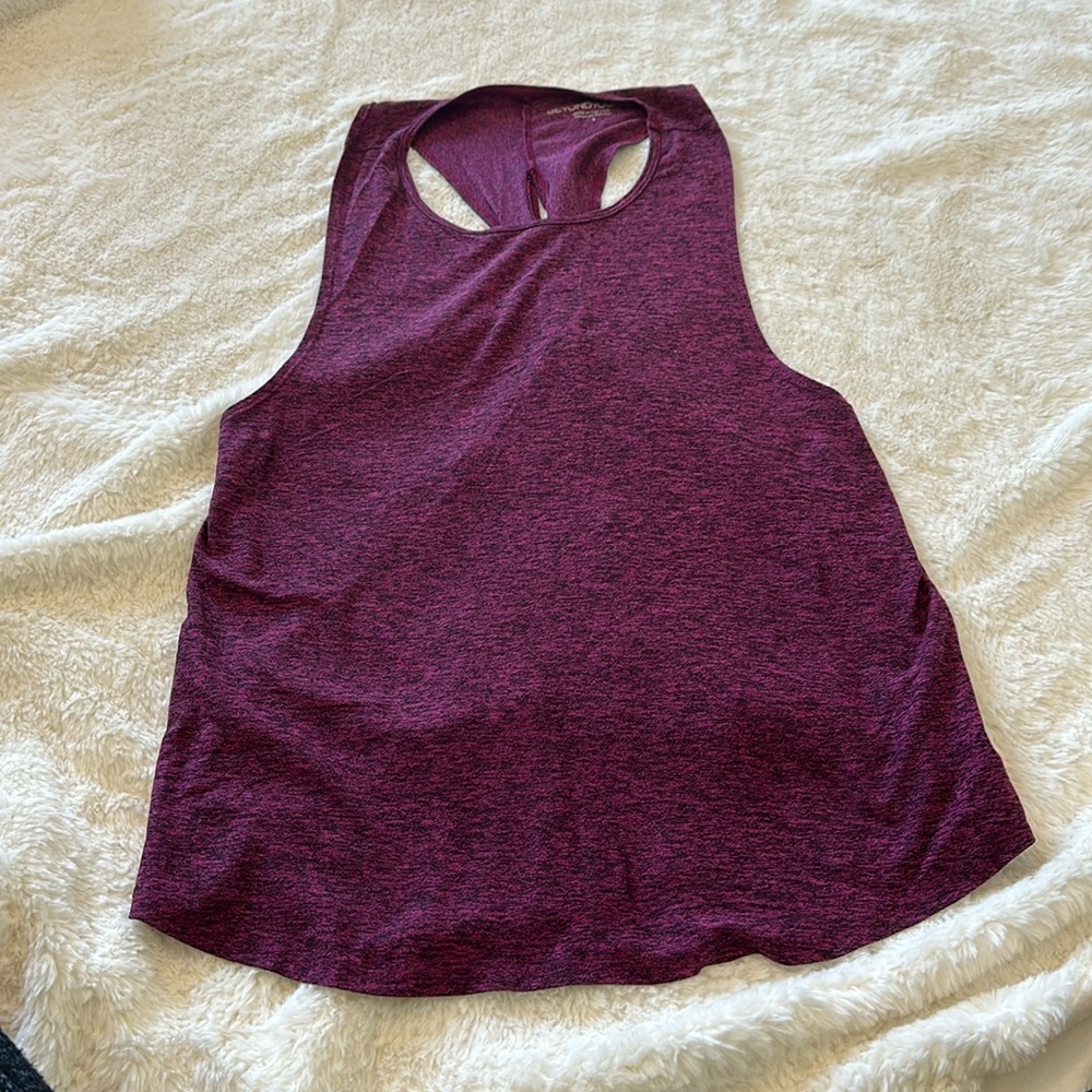 Like new beyond yoga, purple and black open back top